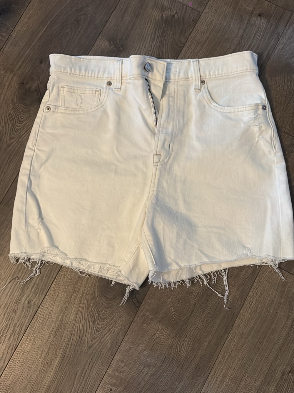 GAP White Distressed Women's Denim Shorts